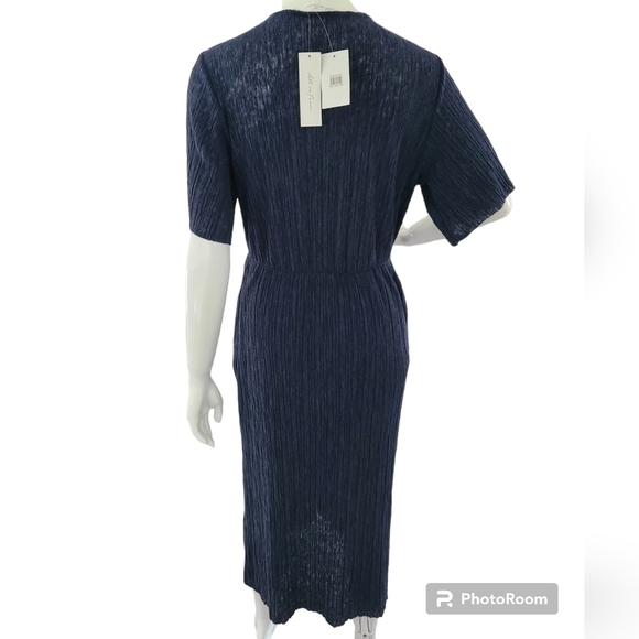 NORDSTROM Navy Crepe Short Sleeve Midi Length Dress Size Small NWT - Picture 6 of 13